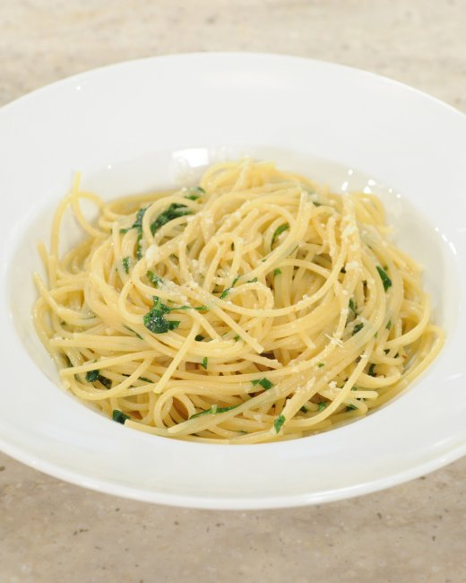 Anya's Spaghetti - Spinach, garlic and butter